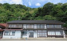 築100年以上 佐渡 古民家 Redjasper～レッドジャスパー～【一棟貸し】